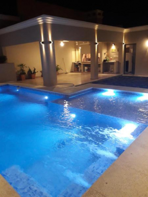 Los abuelos casa y piscina